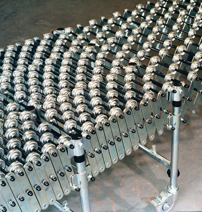 Flexible Extending Steel Skate Wheel Conveyor Albion Handling Ltd